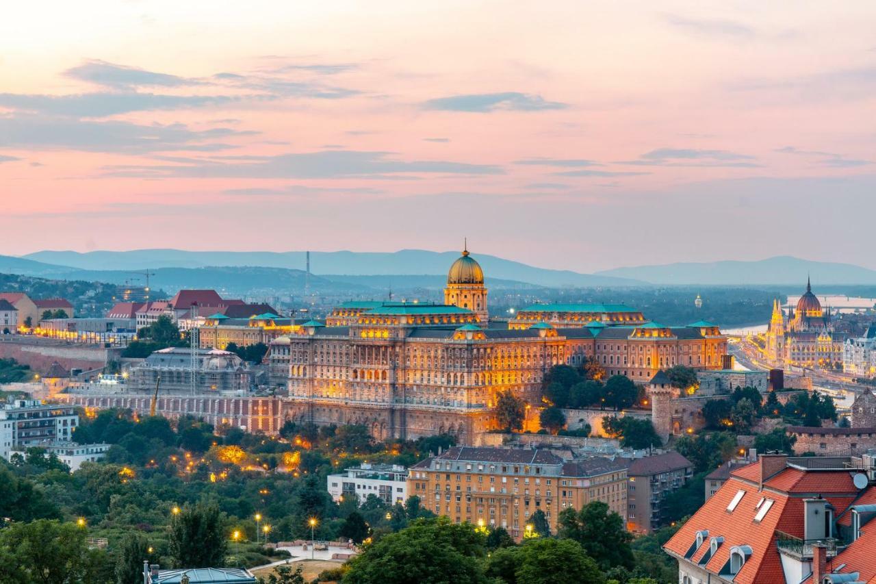 Apartment On Gellert Hill Downtown With Free Garage & Castle View Budapest Exterior foto