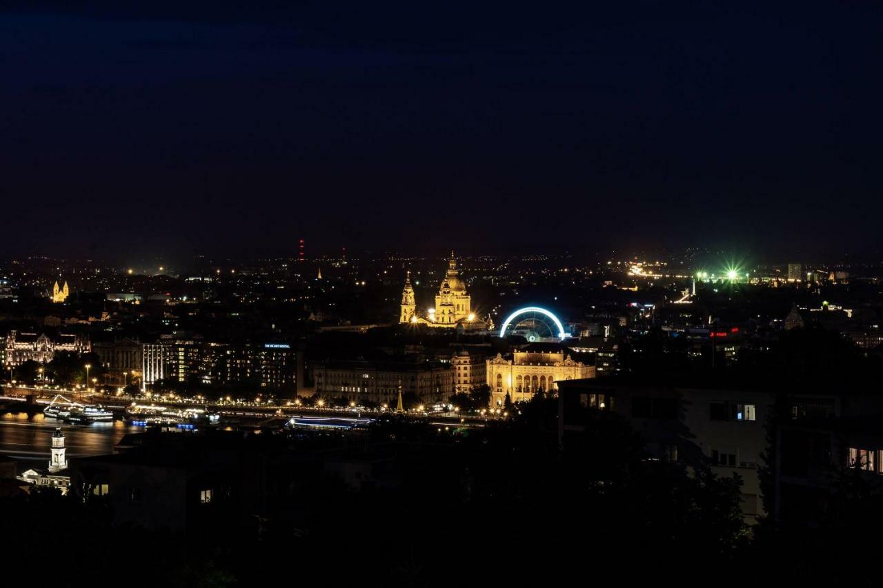 Apartment On Gellert Hill Downtown With Free Garage & Castle View Budapest Exterior foto